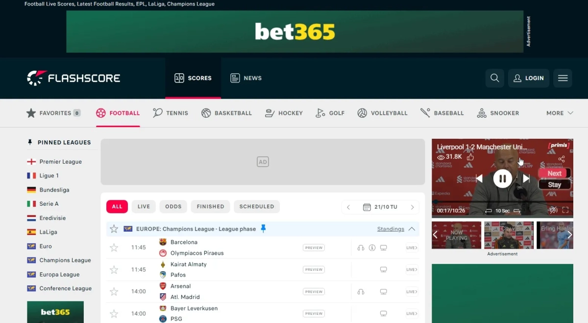 FlashScore homepage showing multiple live matches across different sports